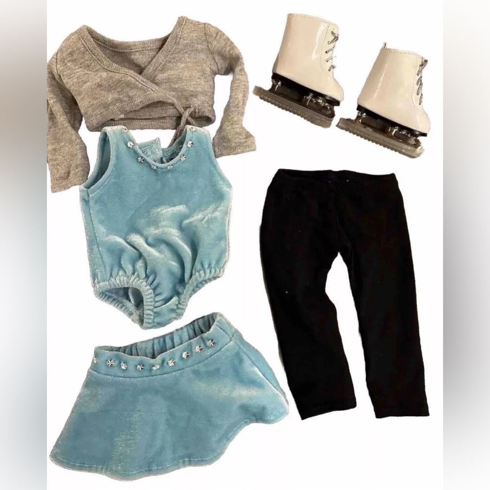 Retired American Girl Doll 2 in 1 Ice Skating Set